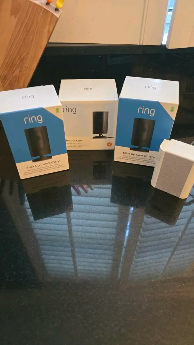 Ring cameras and doorbell - Image 1