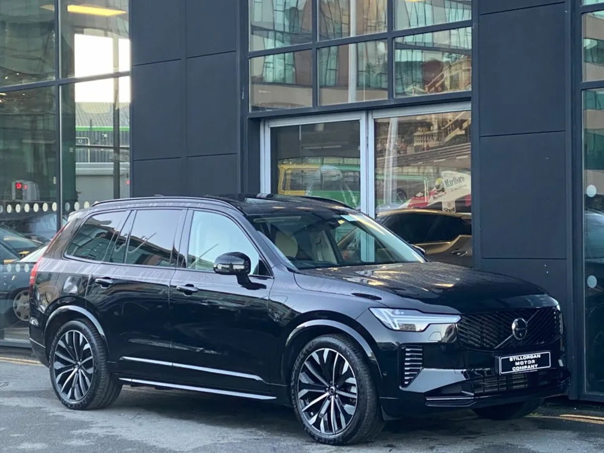 Volvo XC90 T8 Ultra Dark AWD Auto (PHEV) - Image 3
