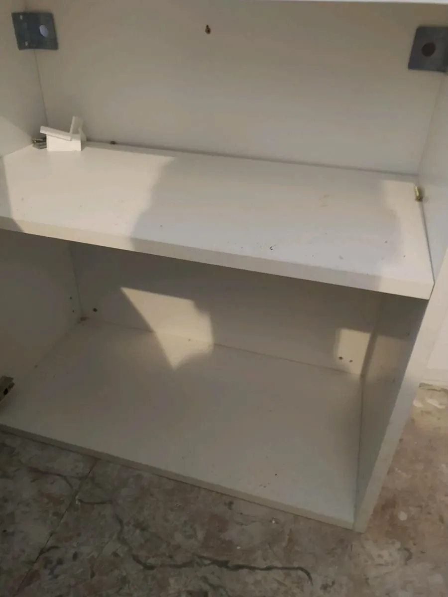 Kitchen cabinets - Image 4