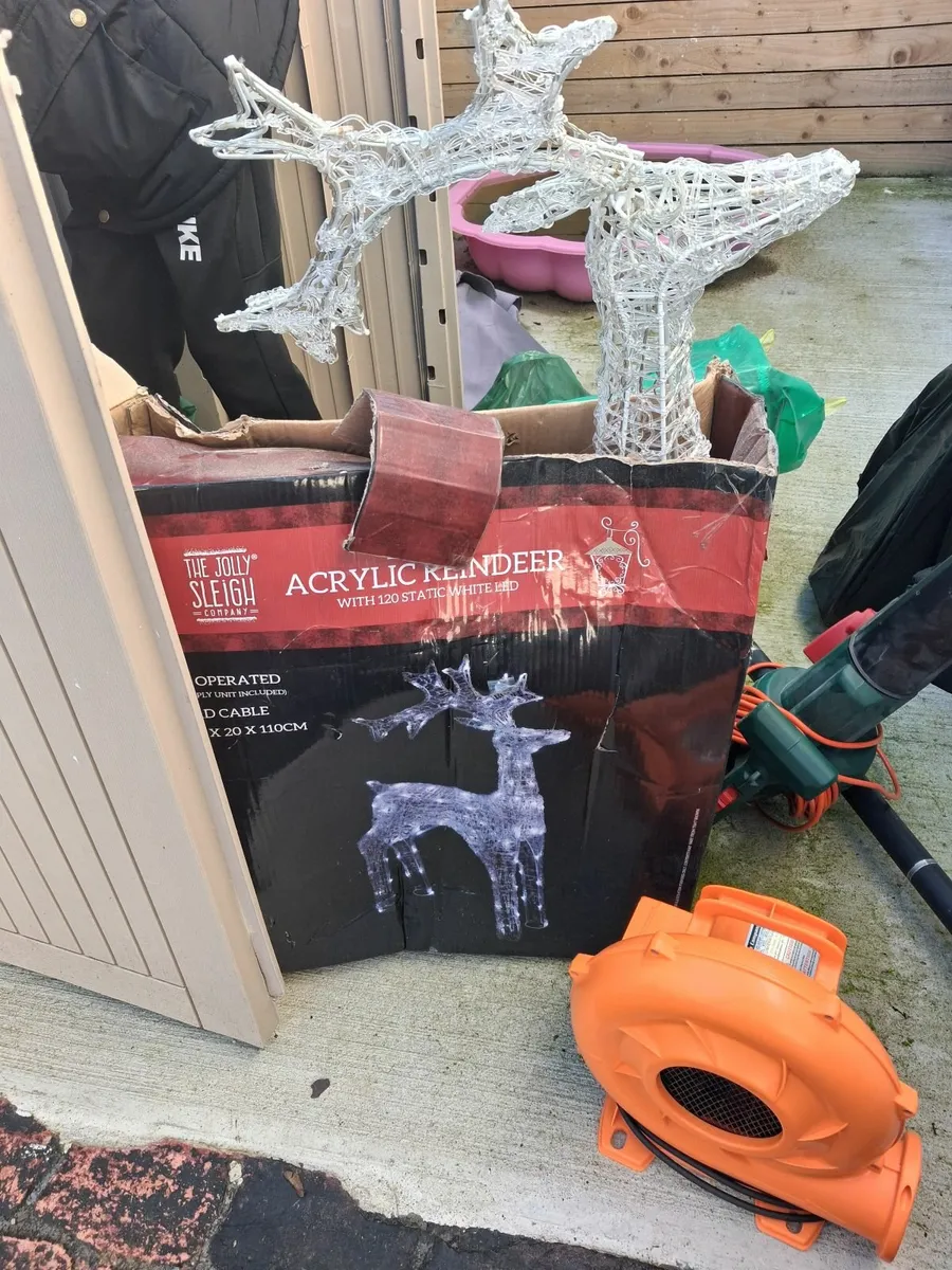 Christmas decorations - Image 1