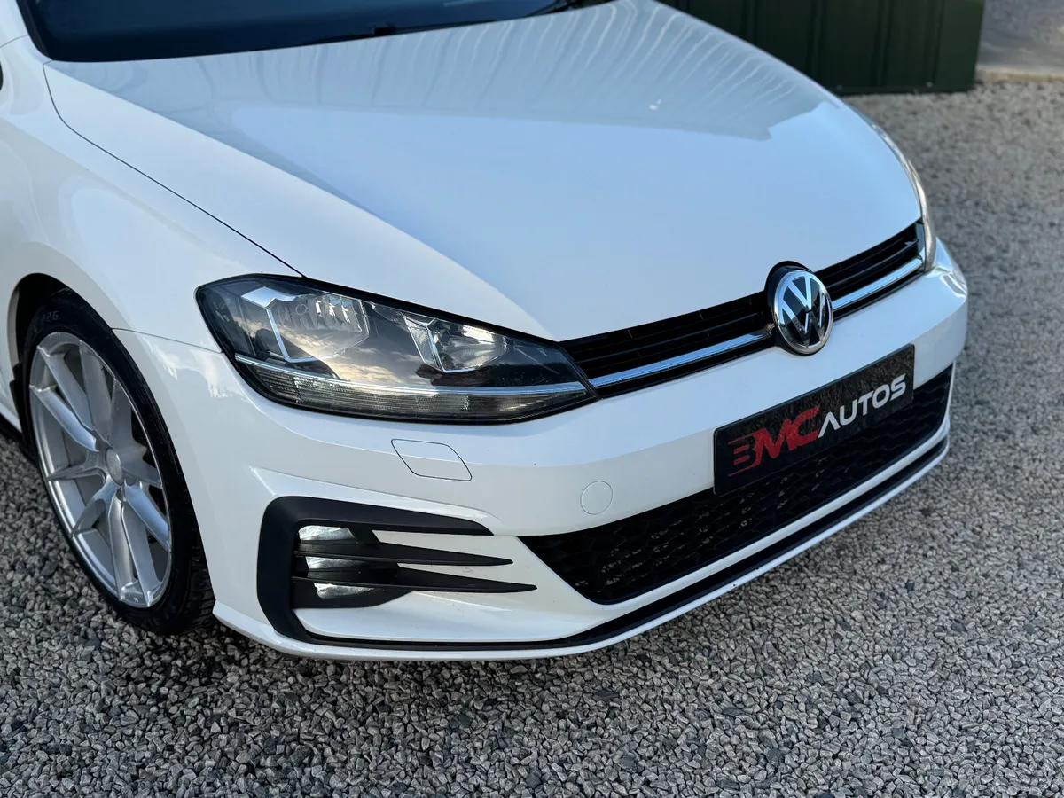 VW Golf 2017 1.6TDI FULLY KITTED 7.5 HIGHLINE - Image 3