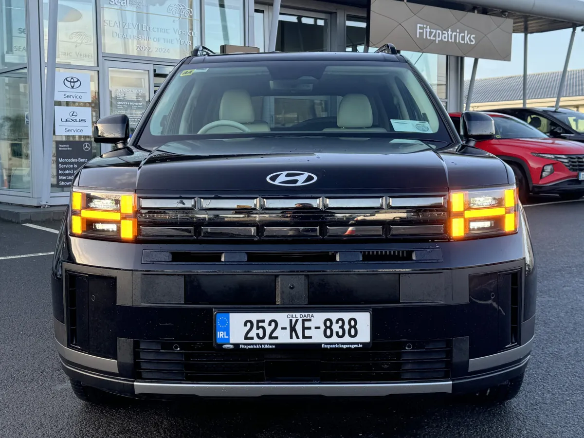 Hyundai Santa Fe Premium PHEV 4WD - 2025 - Image 3