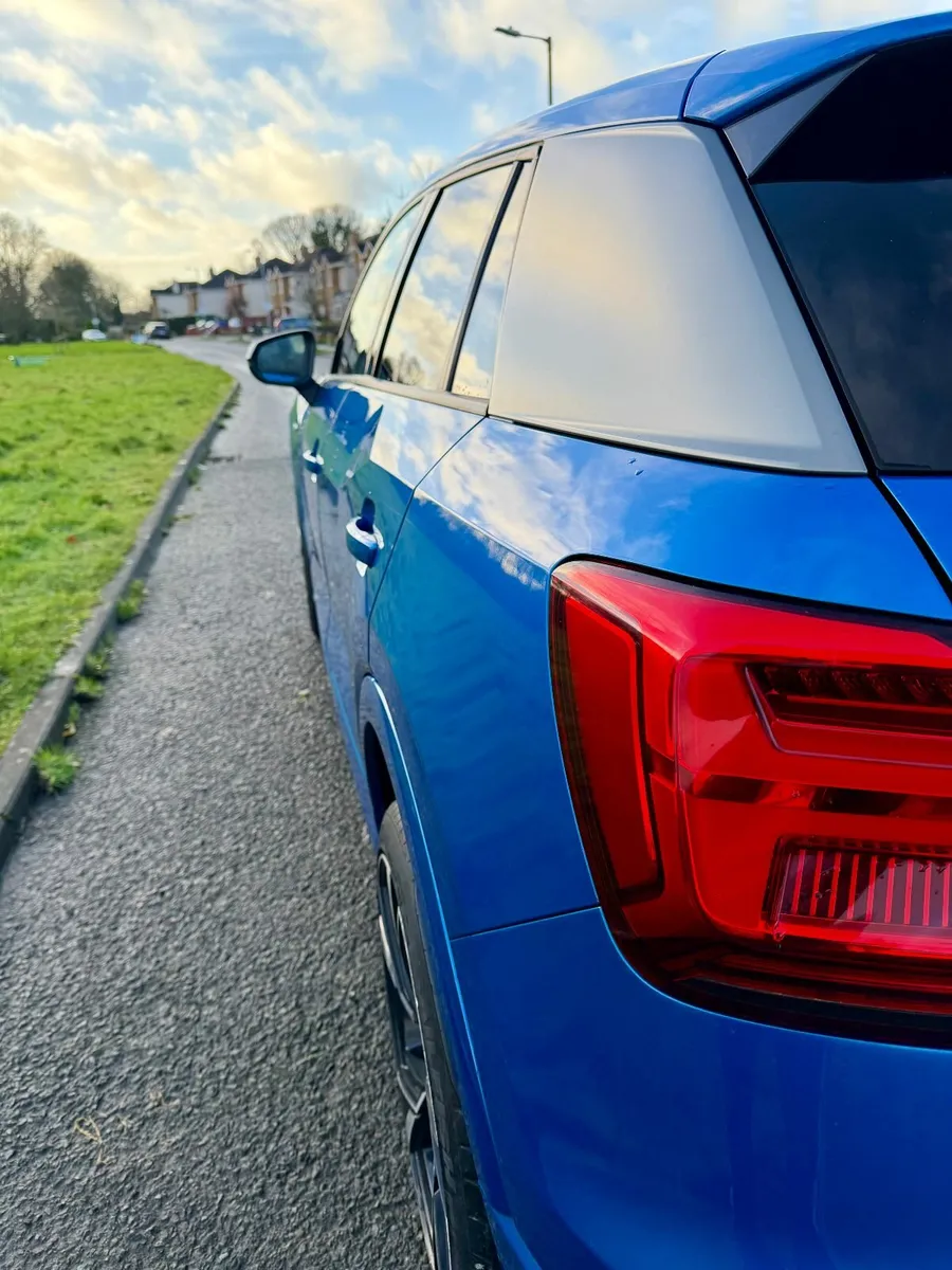 Audi Q2 2017 - Image 4