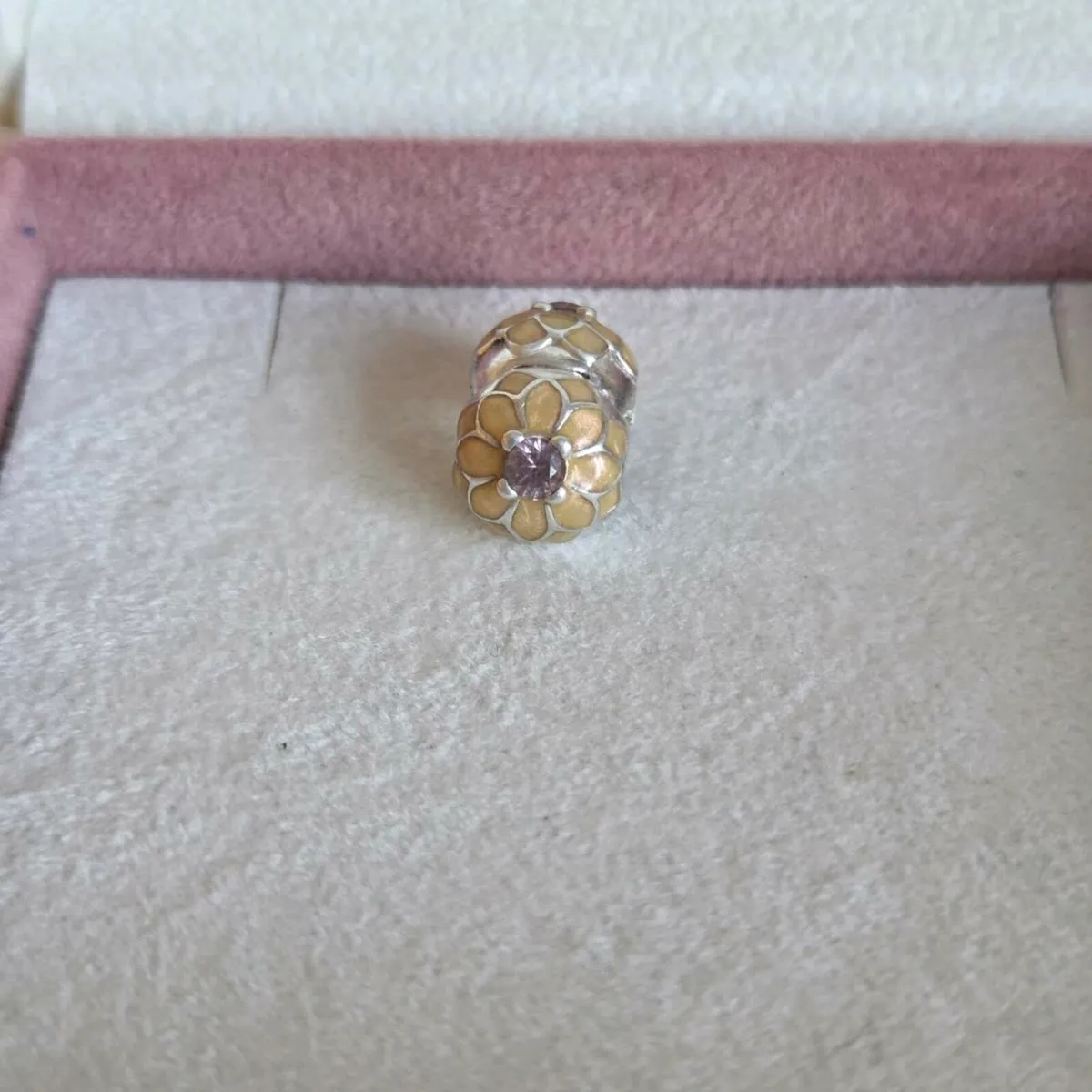 Pandora flower charm clip perfect condition fully - Image 3