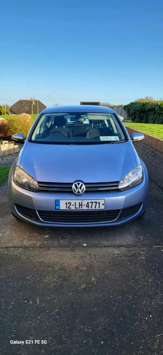 Volkswagen Golf 1.2 petrol Automatic Low Kms - Image 1