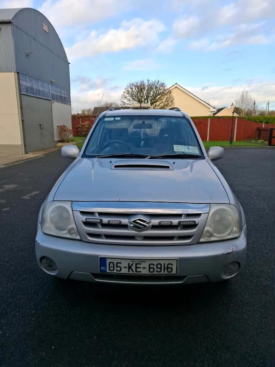 Suzuki Vitara - Image 1