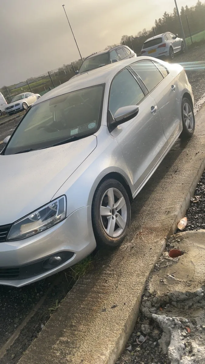 Vw Jetta tdi - Image 3