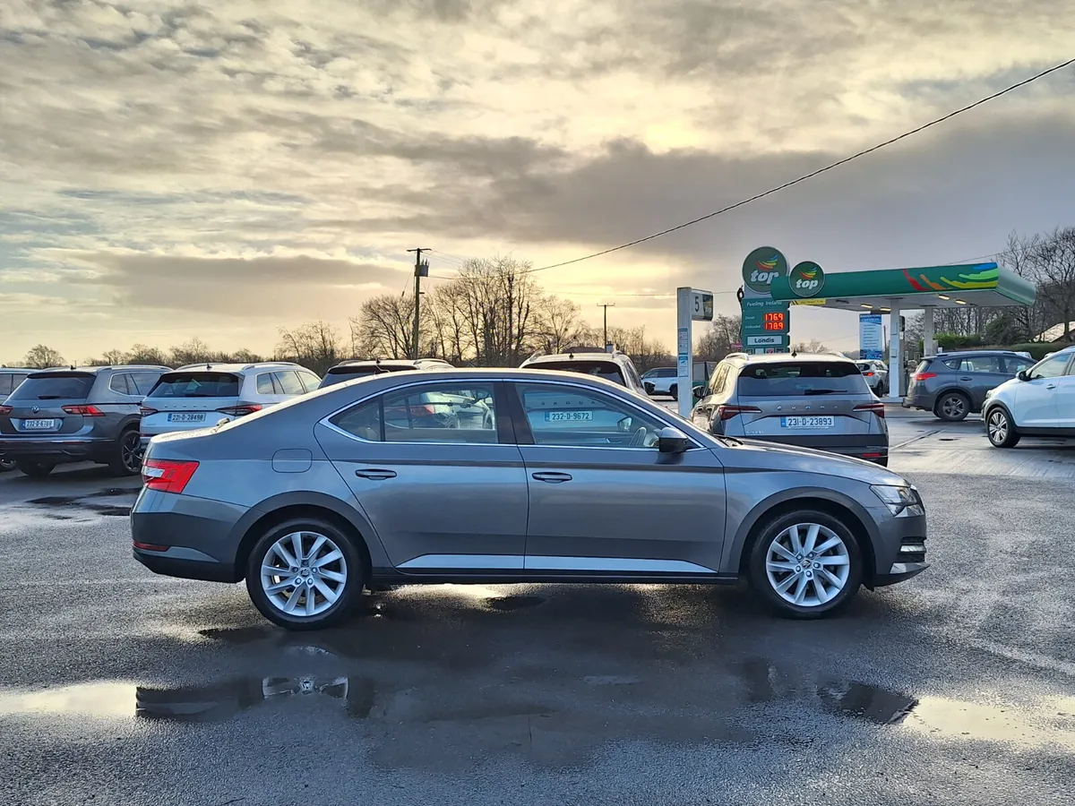 Skoda Superb 2.0 Tdi *High Spec/Heat Seats - Image 2