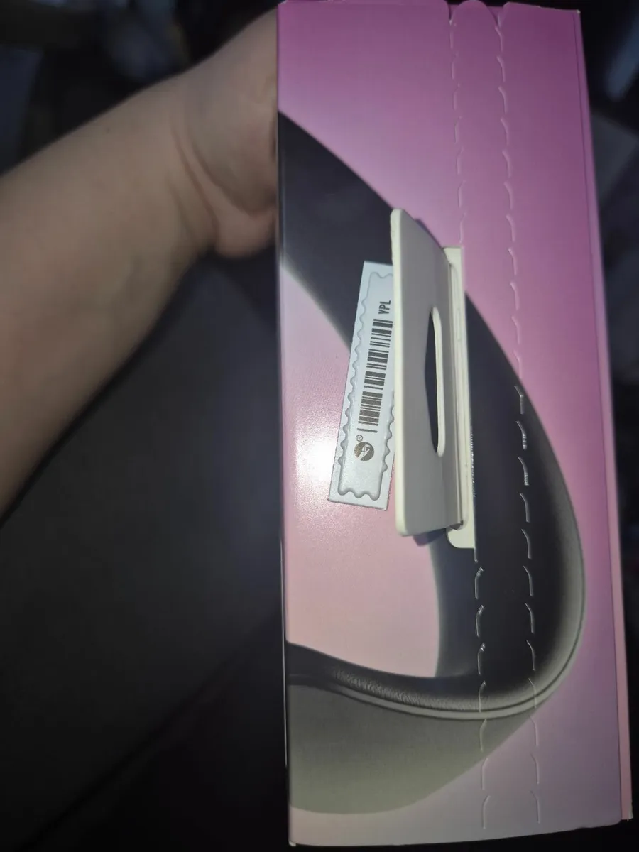 Headphones - Image 2