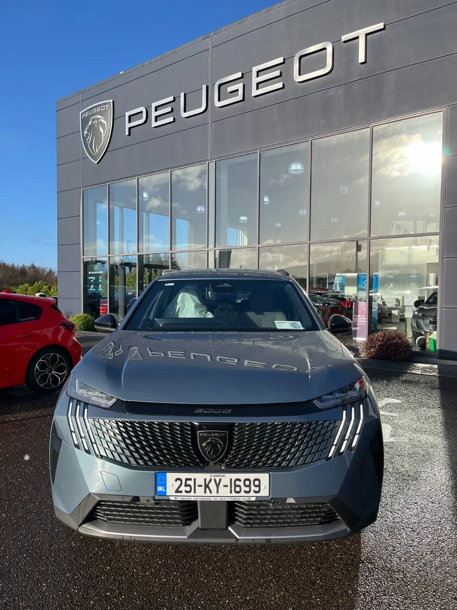 Peugeot 5008 2025 - Image 2