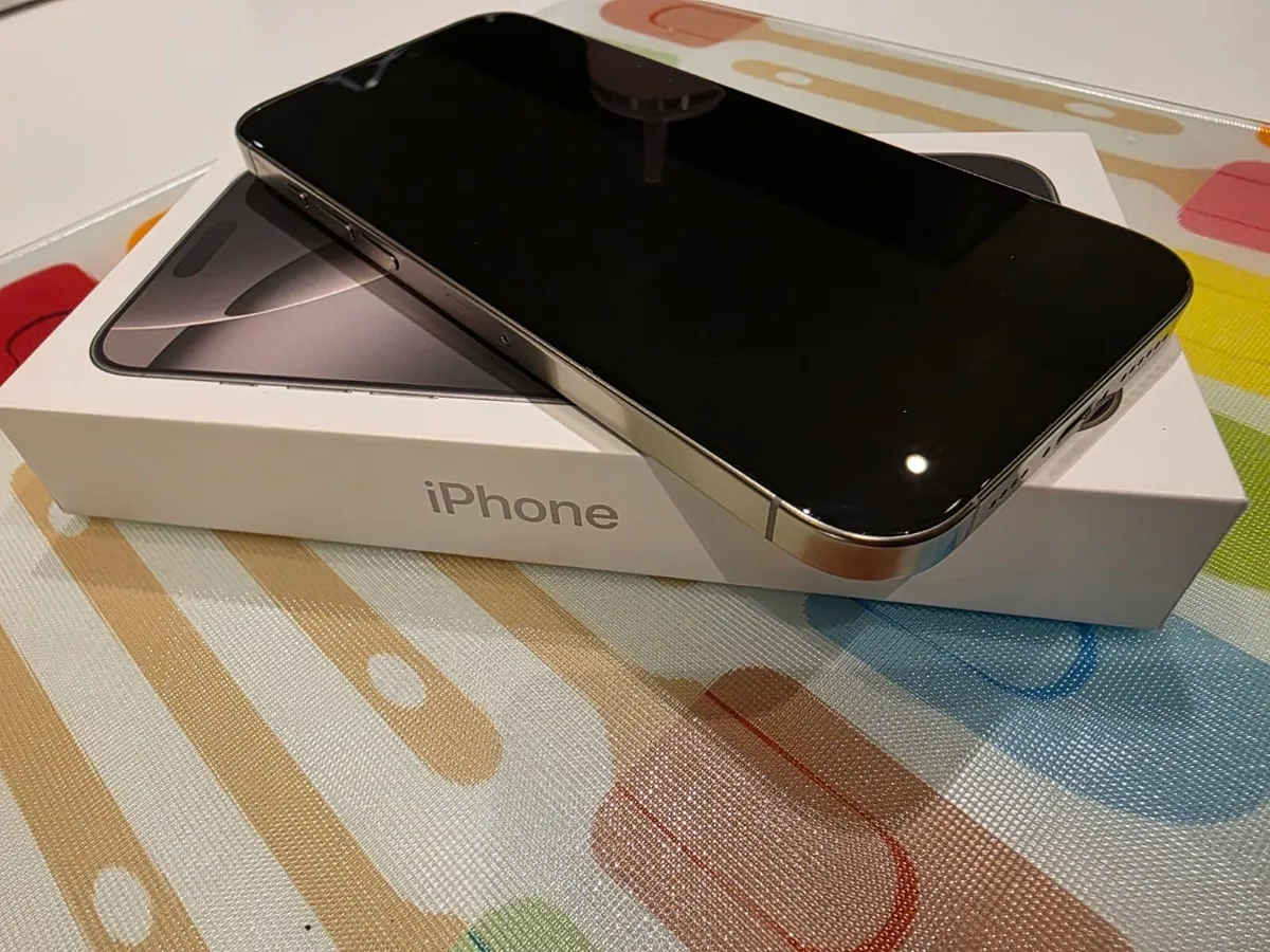 iPhone 16 pro max 256GB - Image 4