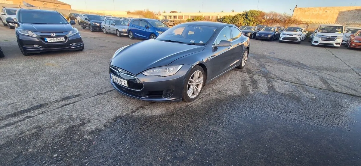 16 Tesla S - Image 4