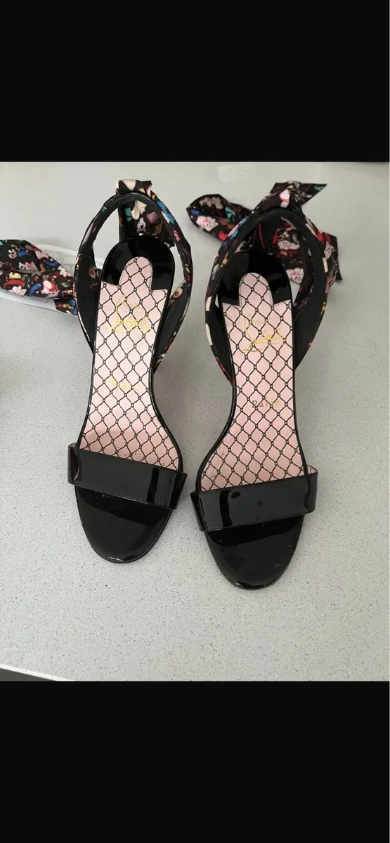 Christian Louboutin - Image 2