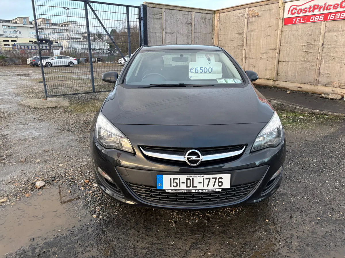Opel Astra 2015 *LOW KMS* - Image 2