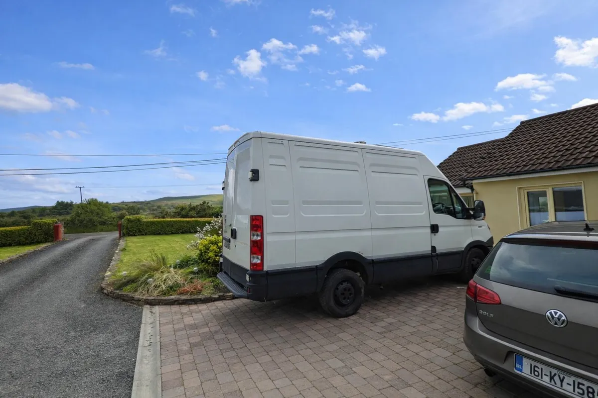 2012 Iveco Daily Camper Van – Weekend Camper / Rea - Image 2