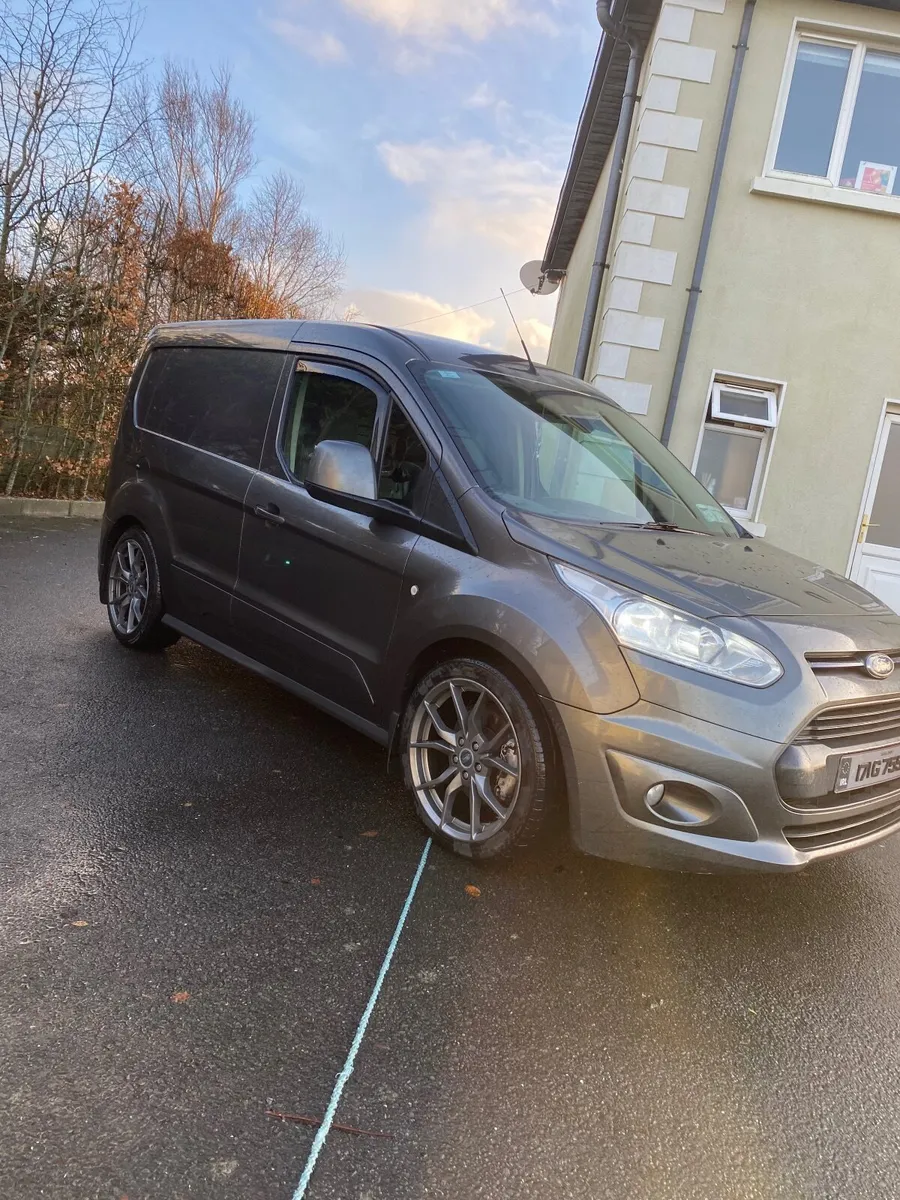 Ford Transit 2017 - Image 1