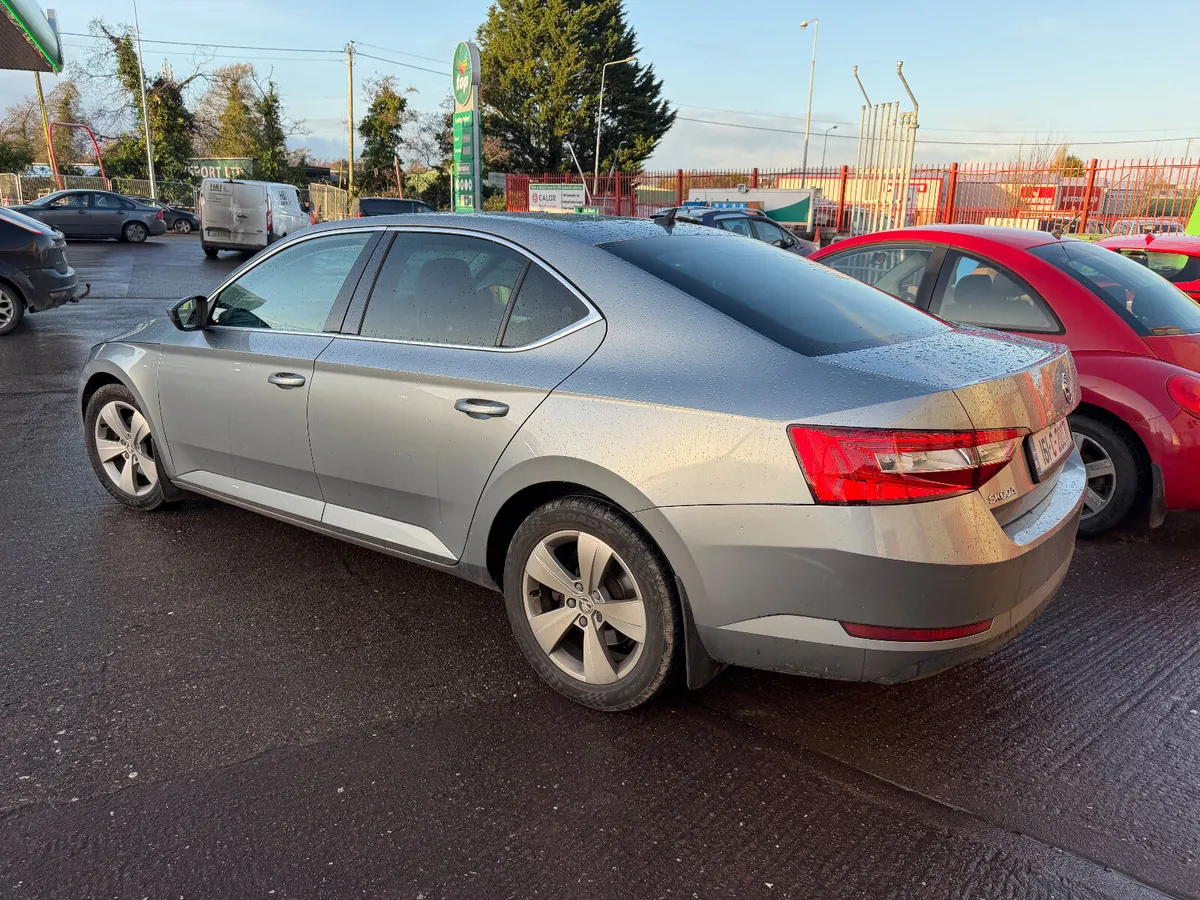 2016 Skoda Superb Business Auto - Image 4