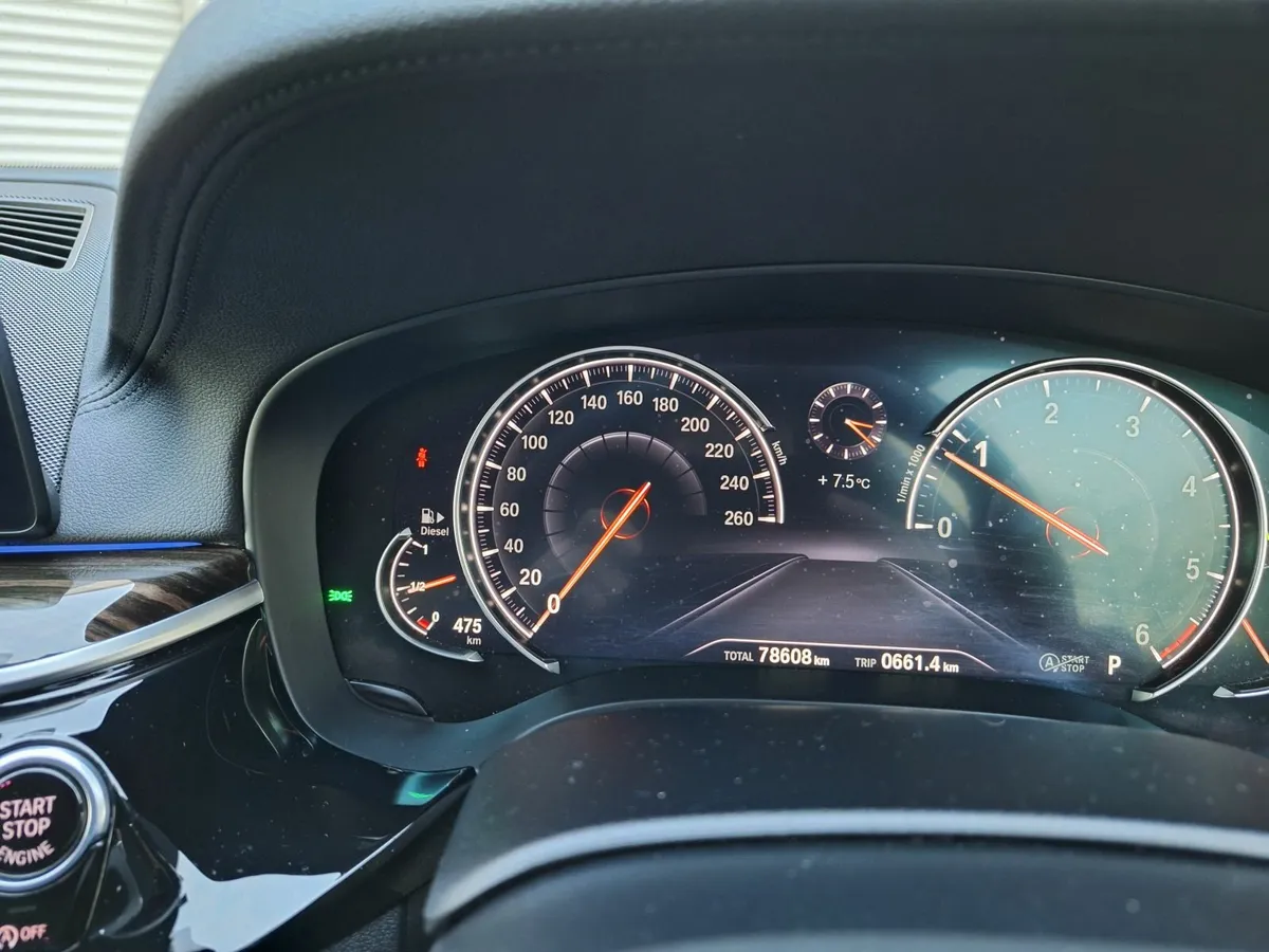 BMW 5-Series 2018 - Image 4