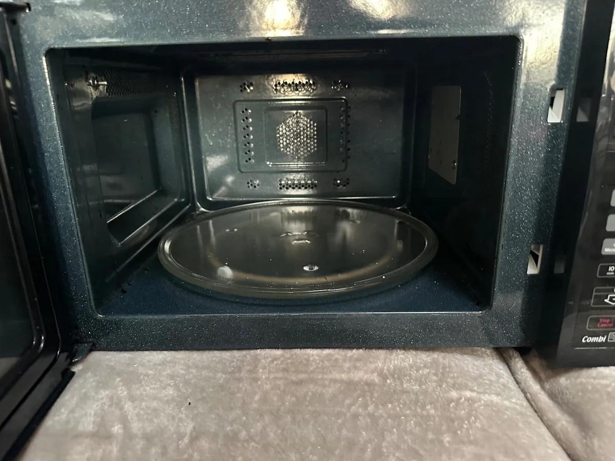 Microwave oven - Image 4