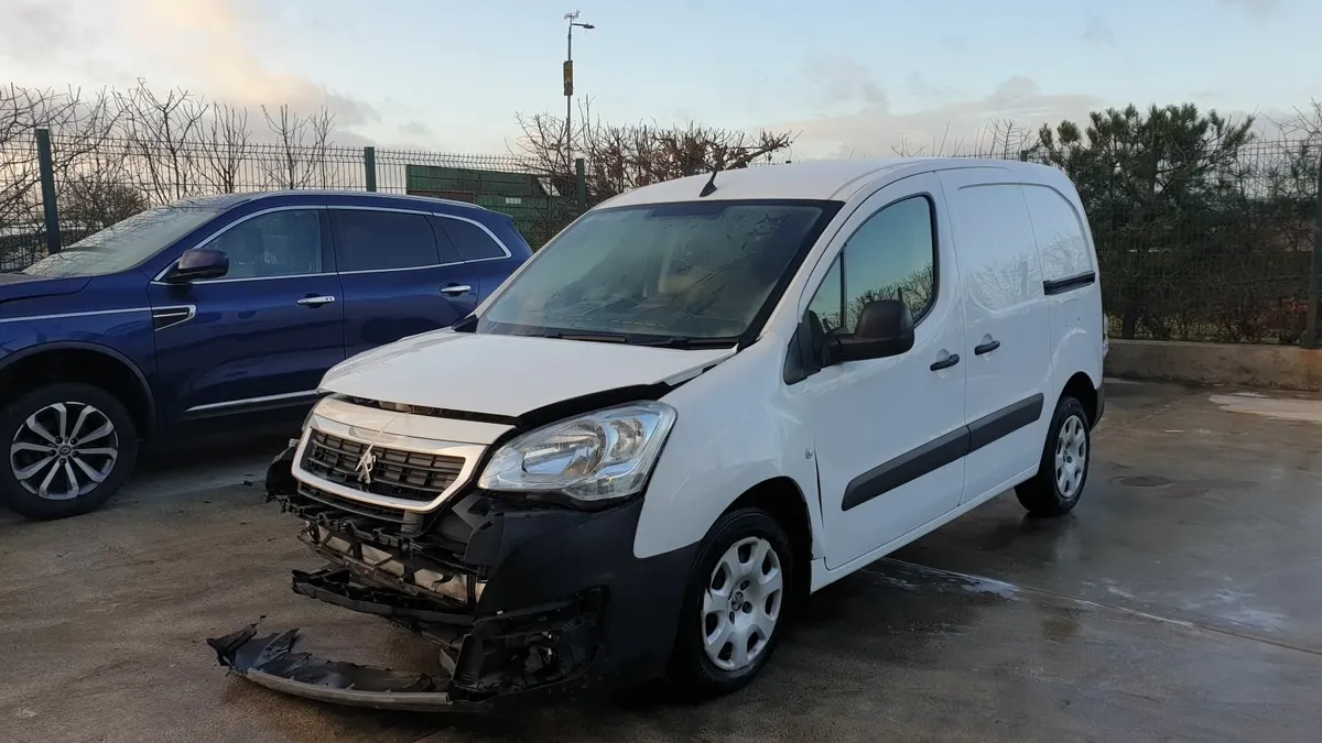 *For parts* Peugeot Partner, 1.6 dsl 6 speed (2016 - Image 1
