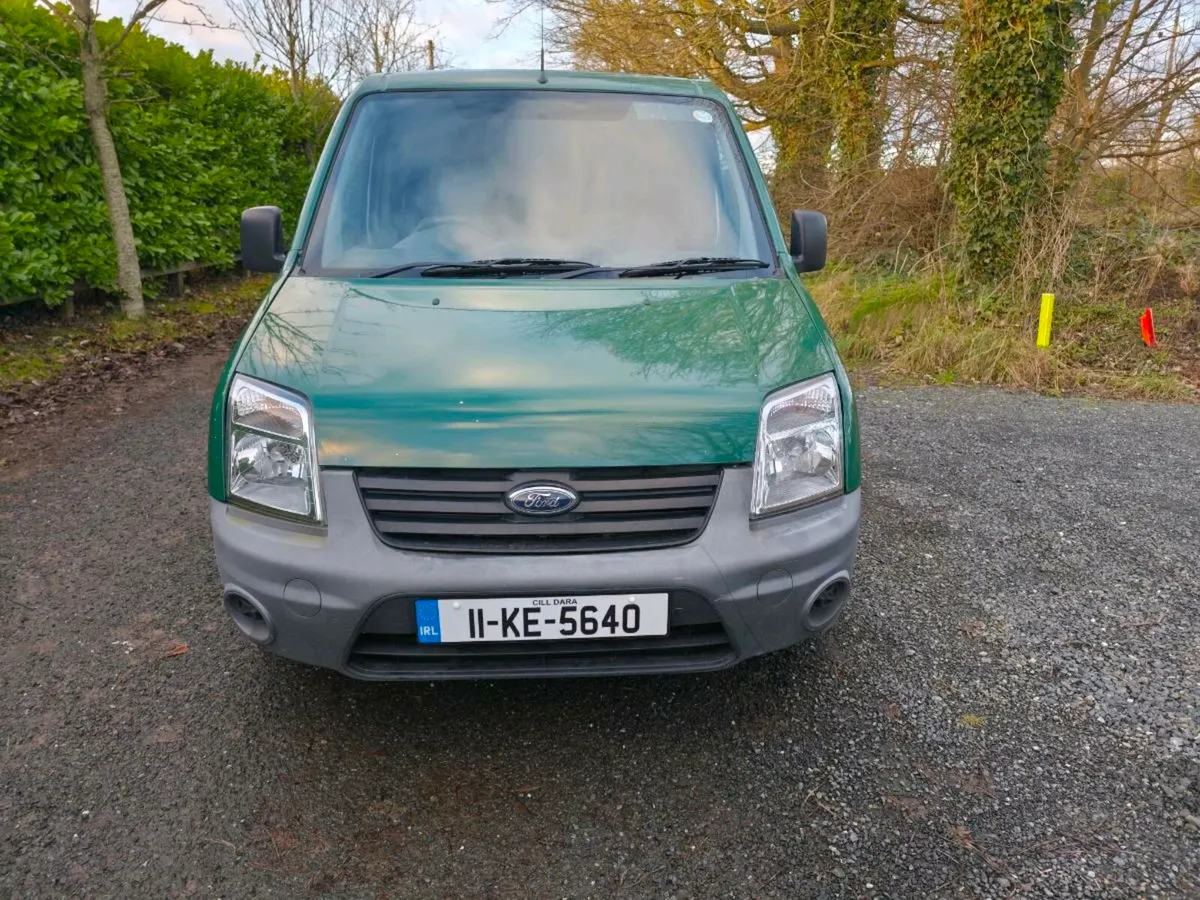Rare Crewbab 5 Seat 11 Ford Transit Connect 1.8 - Image 2