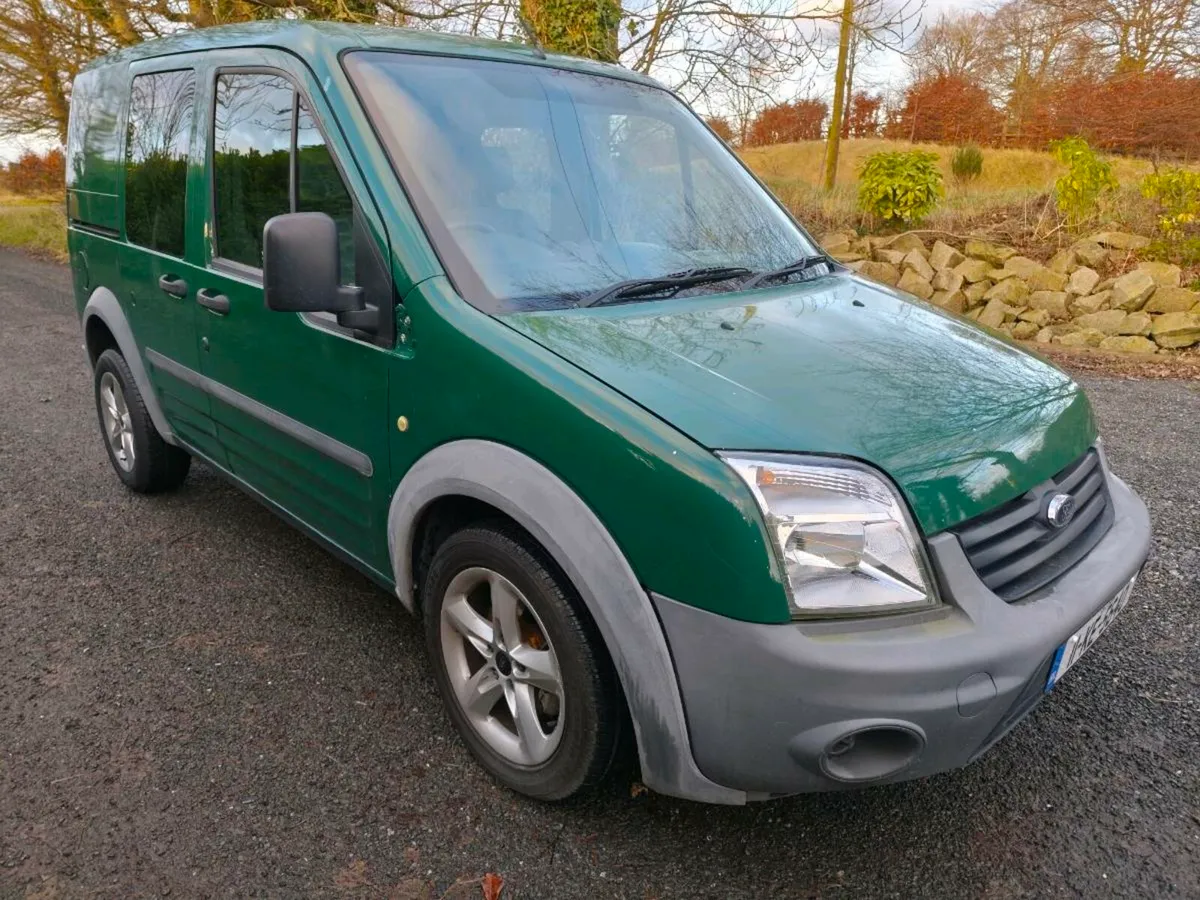 Rare Crewbab 5 Seat 11 Ford Transit Connect 1.8 - Image 3