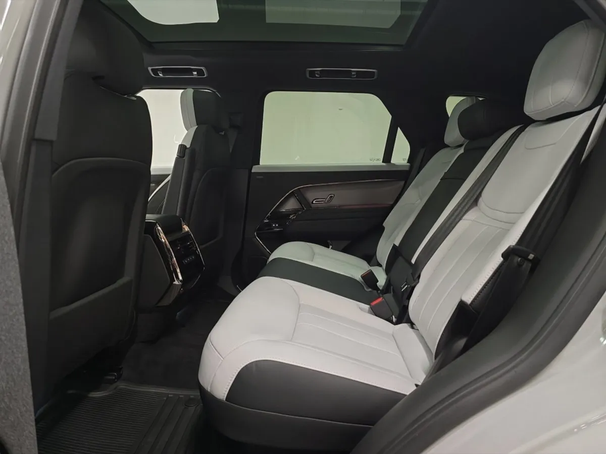 Land Rover Range Rover Sport Diesel Estate Dynamic - Image 4