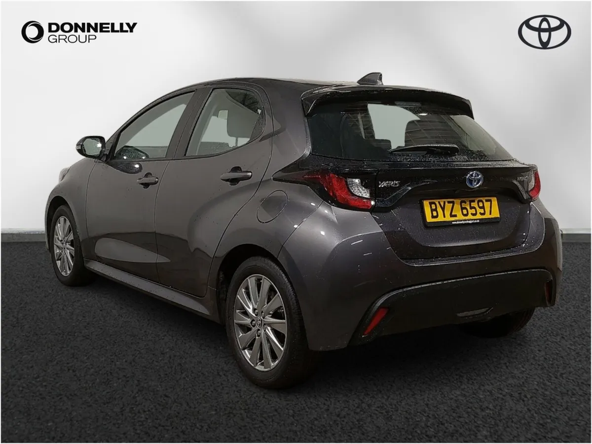 Toyota Yaris Hatchback Icon - Image 2