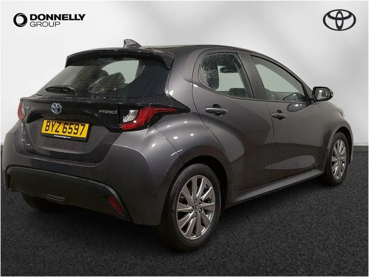 Toyota Yaris Hatchback Icon - Image 4