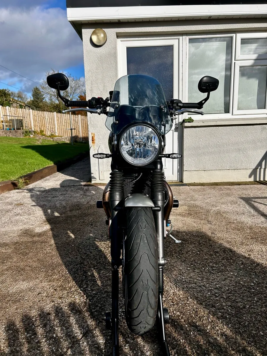 Triumph Speed Twin 1200 - Image 2
