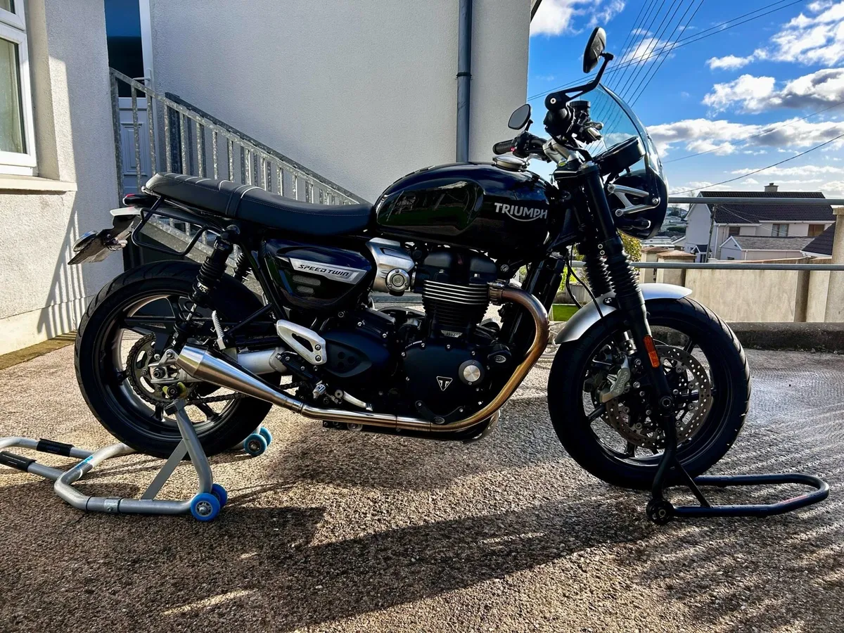 Triumph Speed Twin 1200 - Image 4