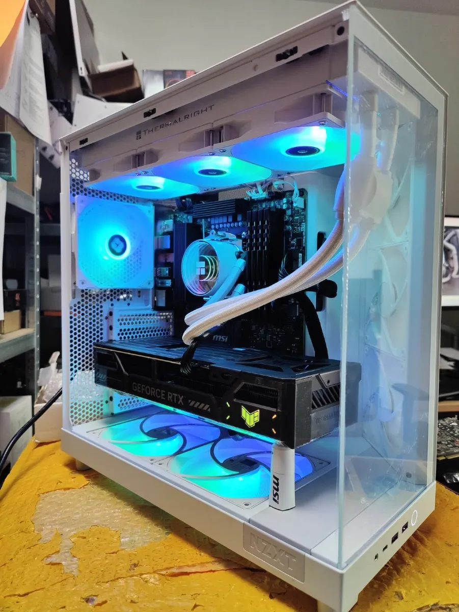 Custom Gaming PC i7 13700/32GB DDR5/RTX 5070/2TB - Image 1
