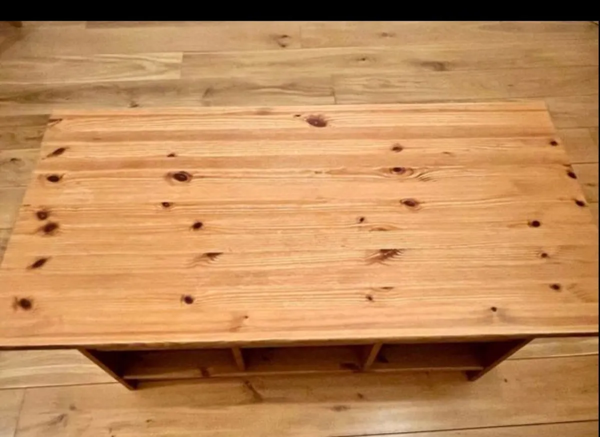 Solid wood coffee table - Image 2