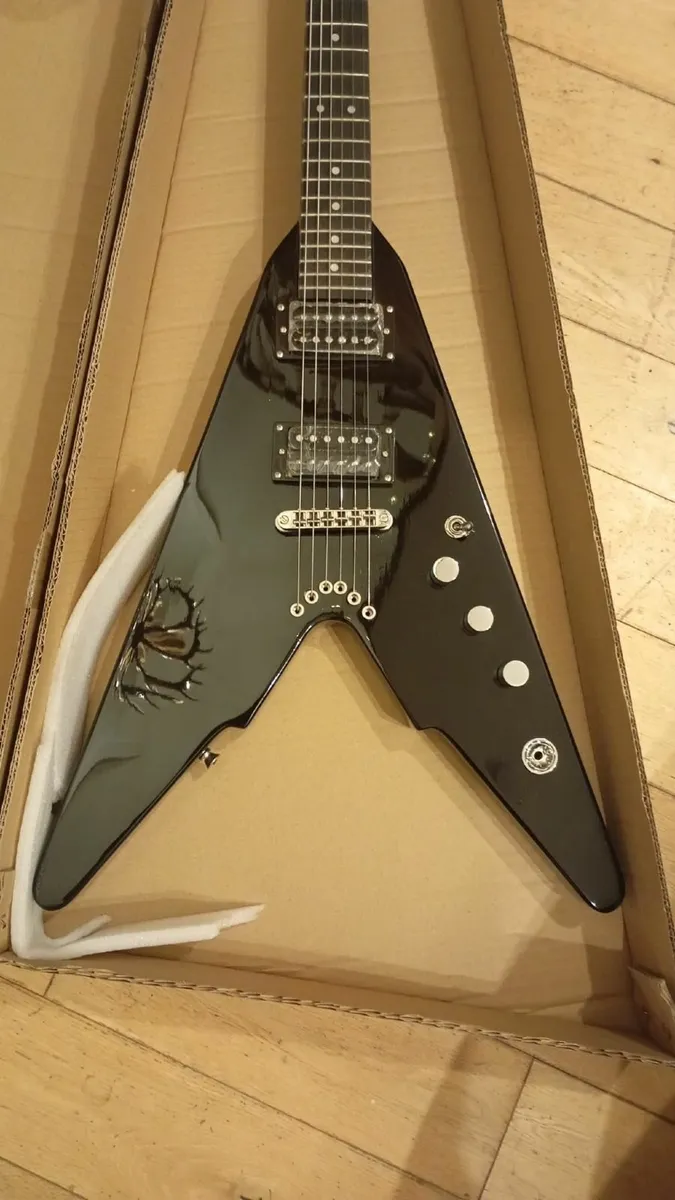 Flying V Guitar - New in box - Image 3