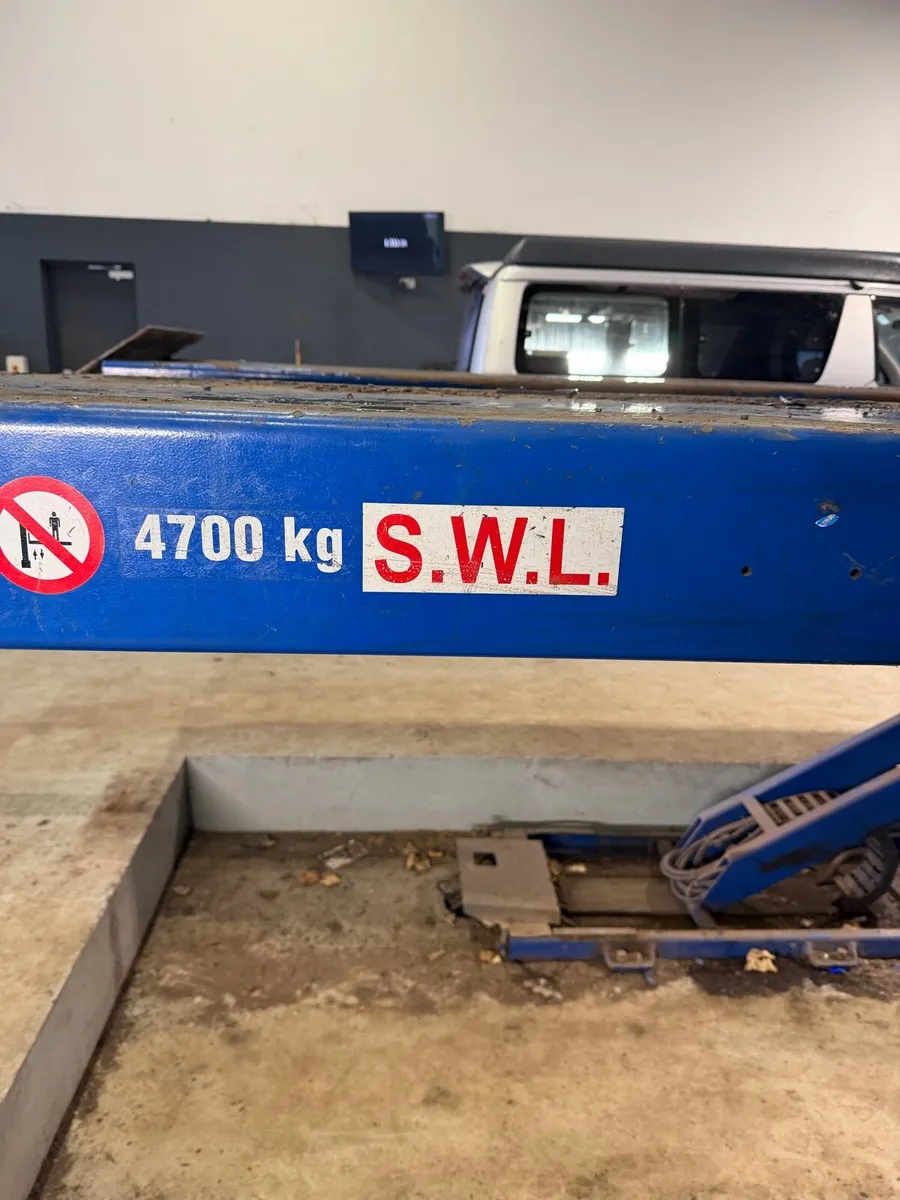 Maha scissors lift 3 phase - Image 3