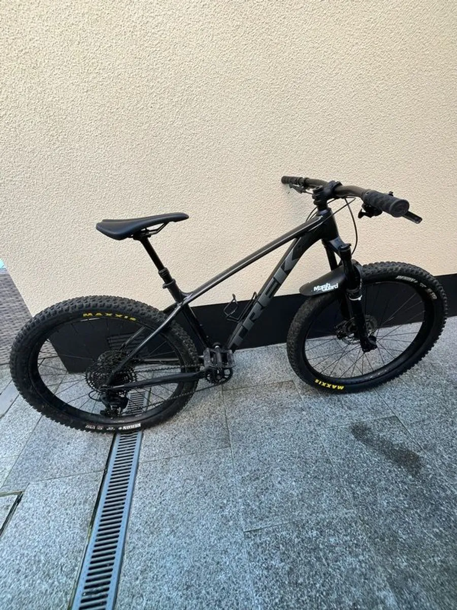 Trek Roscoe 7 mountain bike - Image 3