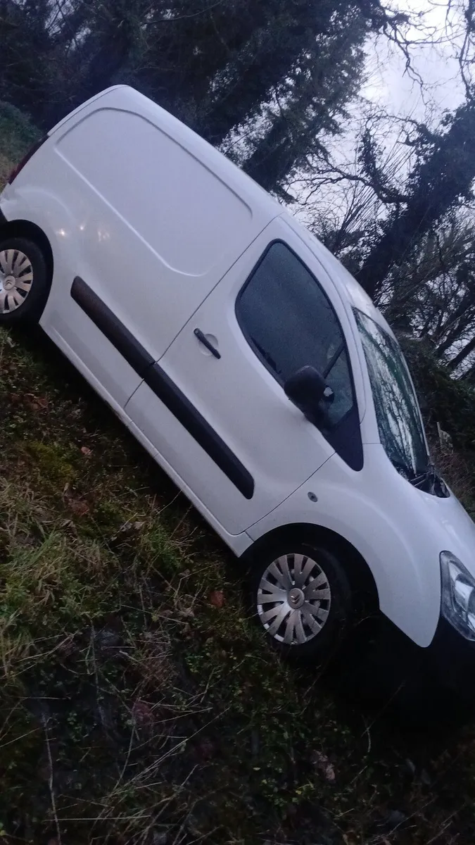2017 Citroën berlingo 1.6 diesel  doe Feb 26 - Image 2