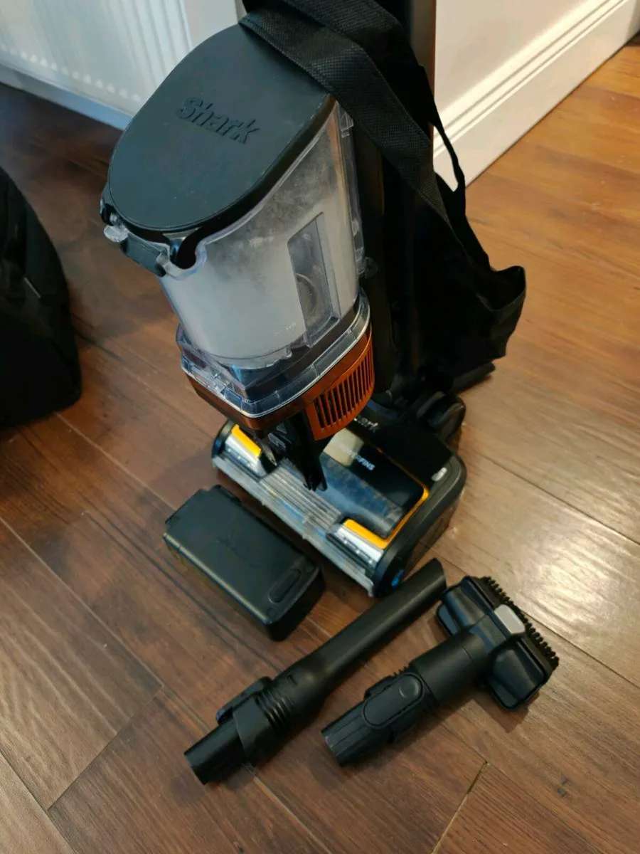 Shark Anti Hair Wrap Cordless Vacuum Power Fins - Image 1