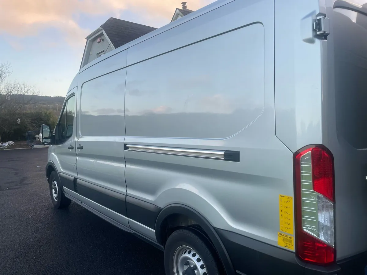 2021 Ford Transit 2.0 TDi with TAIL LIFT - Image 4