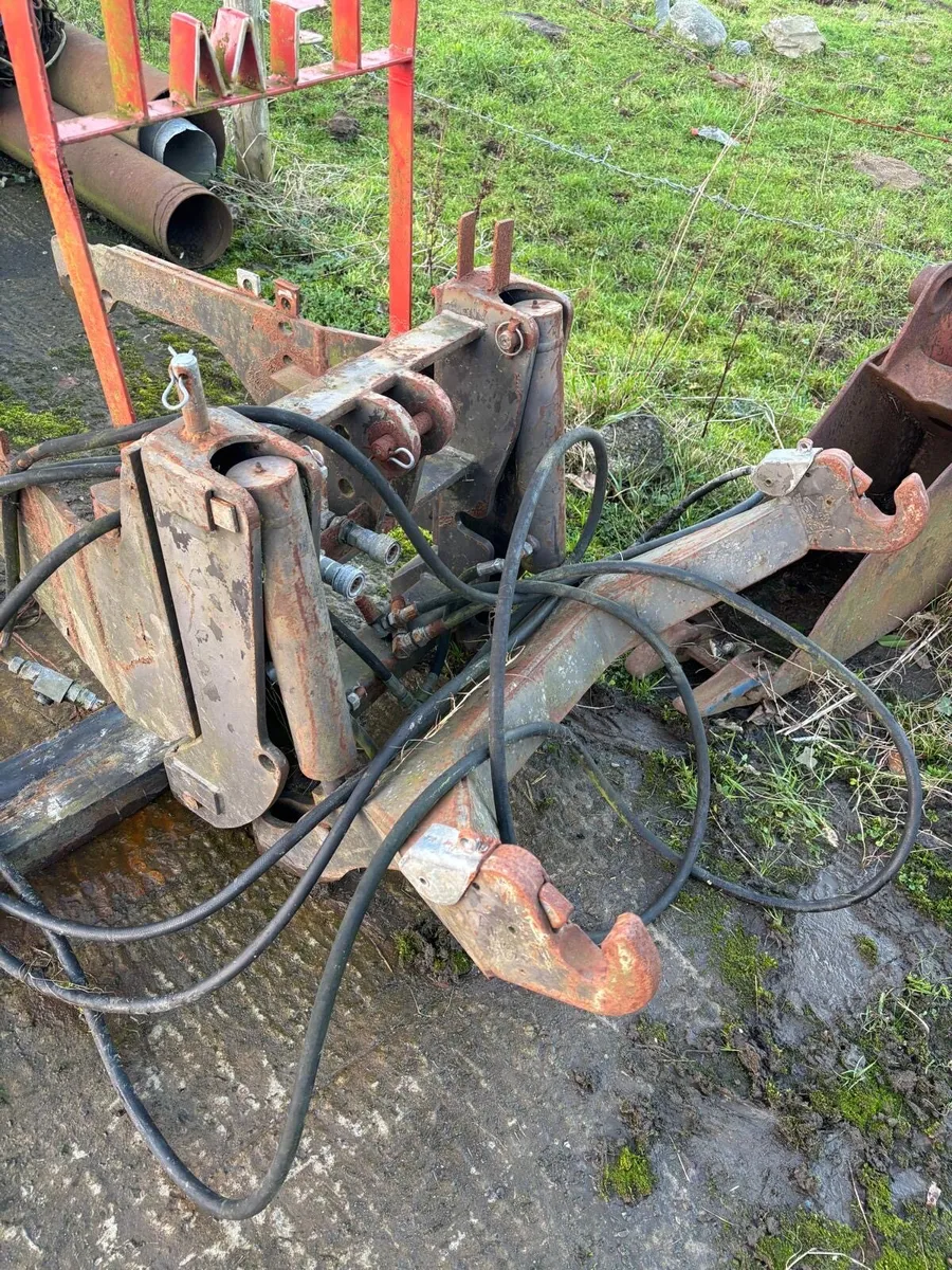 Massey Front linkage - Image 4