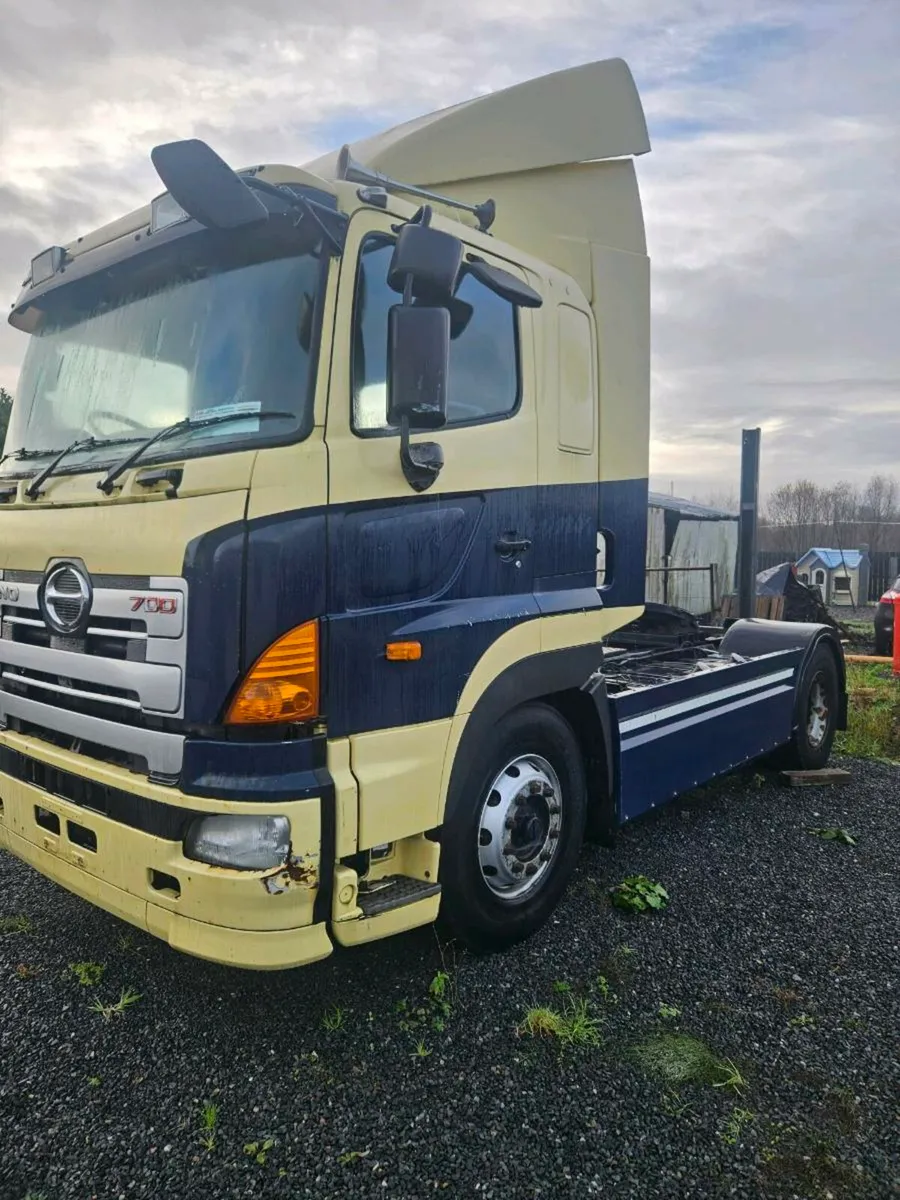 Hino t/unit - Image 2