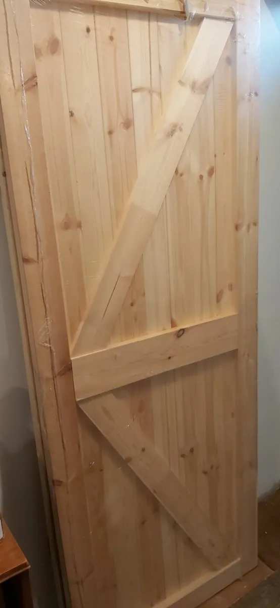 Assorted building materials - Image 3