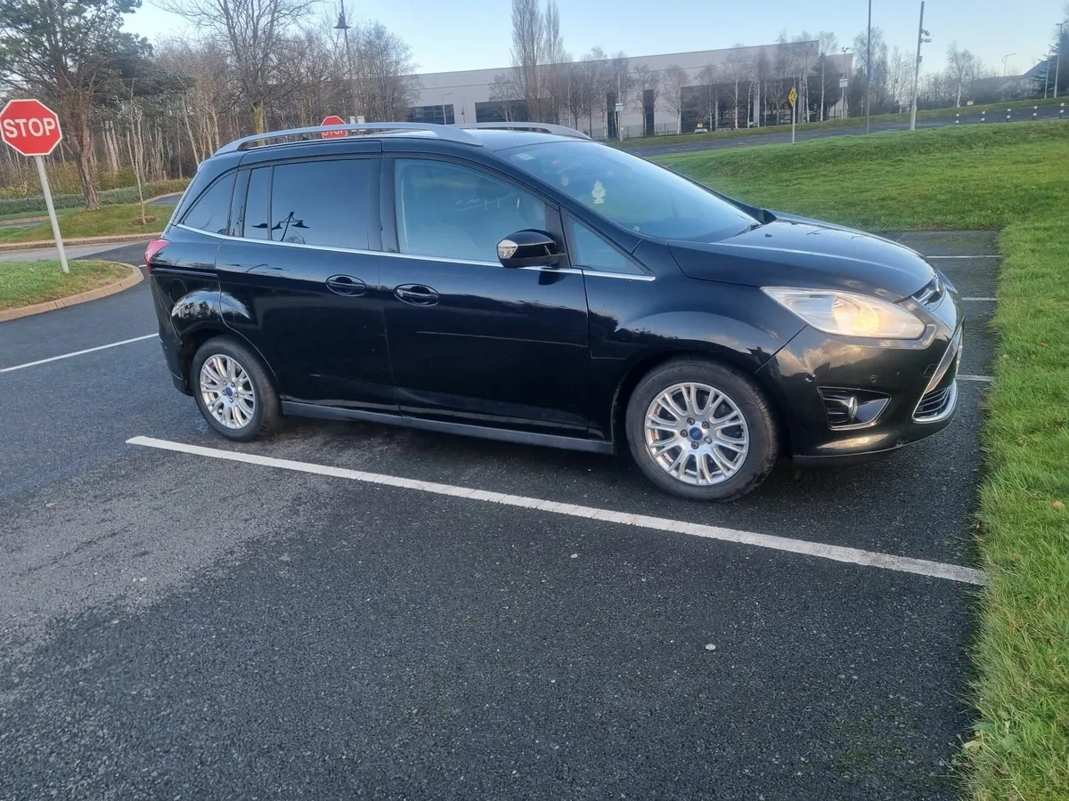 Ford Grand C-Max 2011 - Image 1