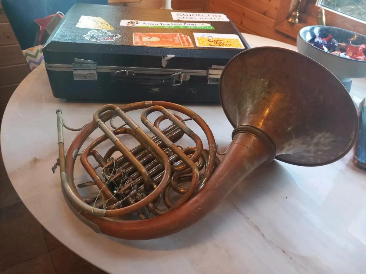 Paxman Series 2 French horn, case,, D18 - Image 2