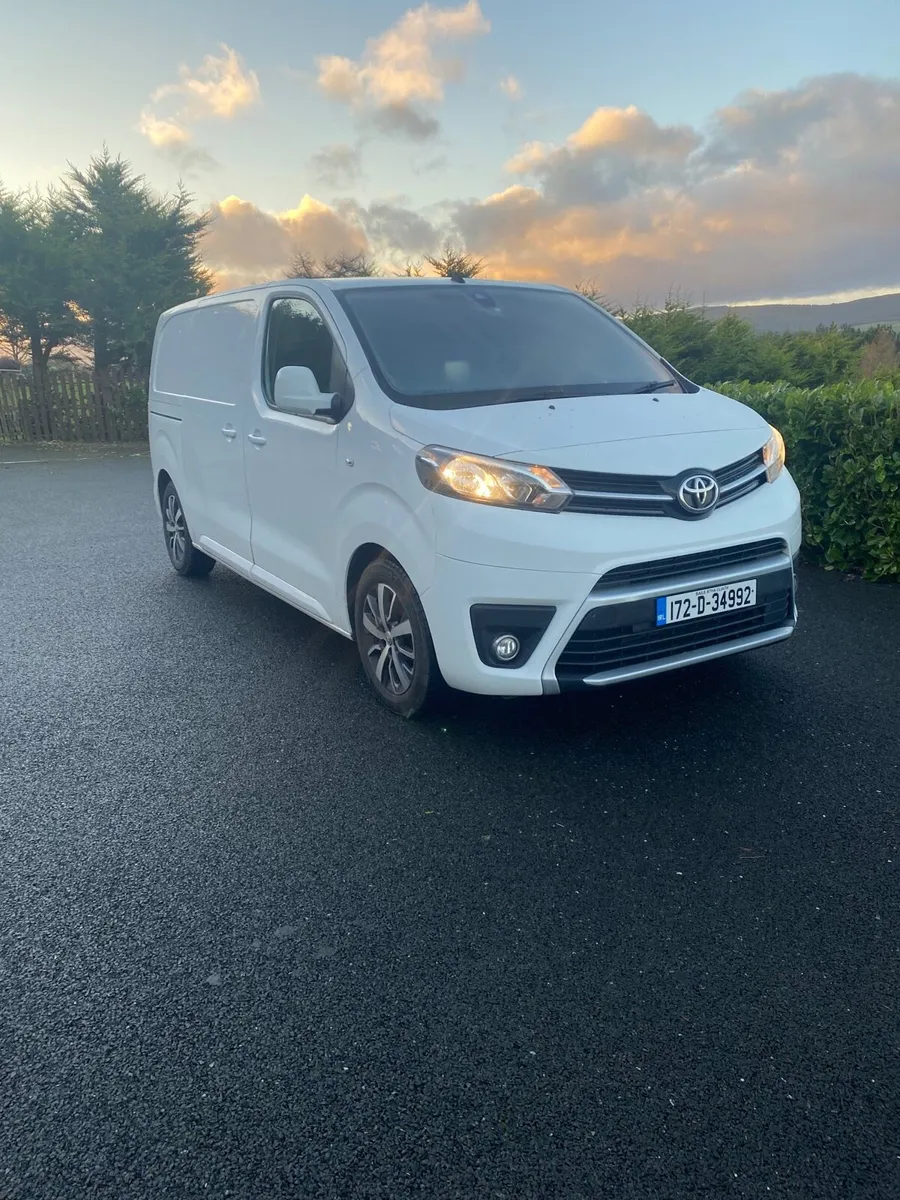 2017  Toyota Proace TOP SPEC - Image 1