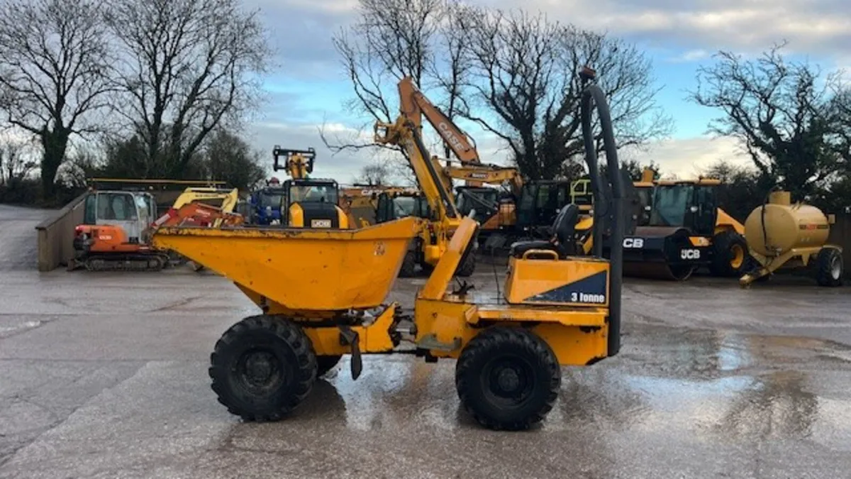 2013 Thwaites 3 Ton Swivel Dumper - Image 1