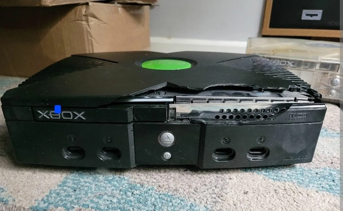 FREE Collection of Old Computers, Consoles - Image 3