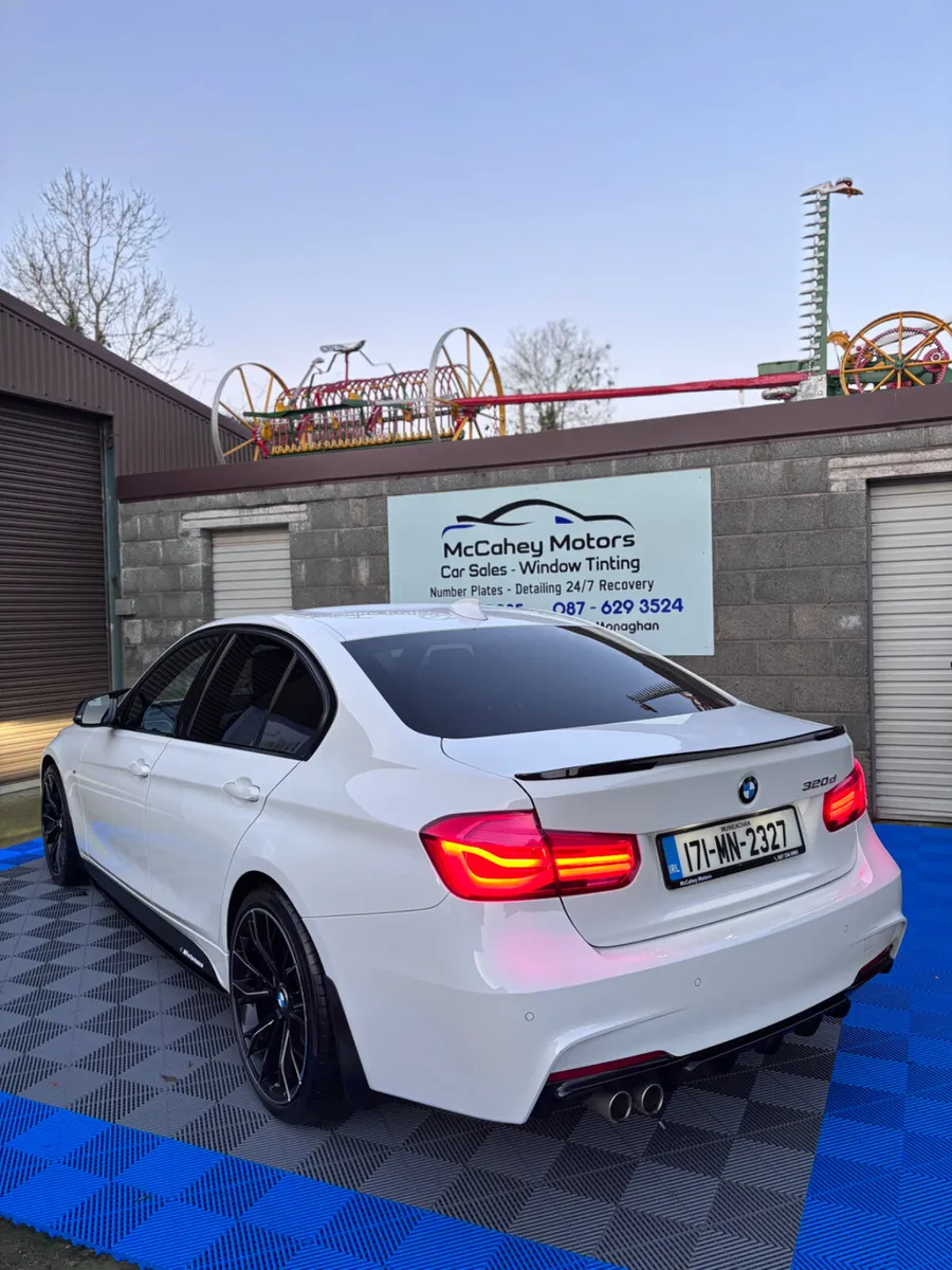 BMW 3-Series 2017 - Image 3