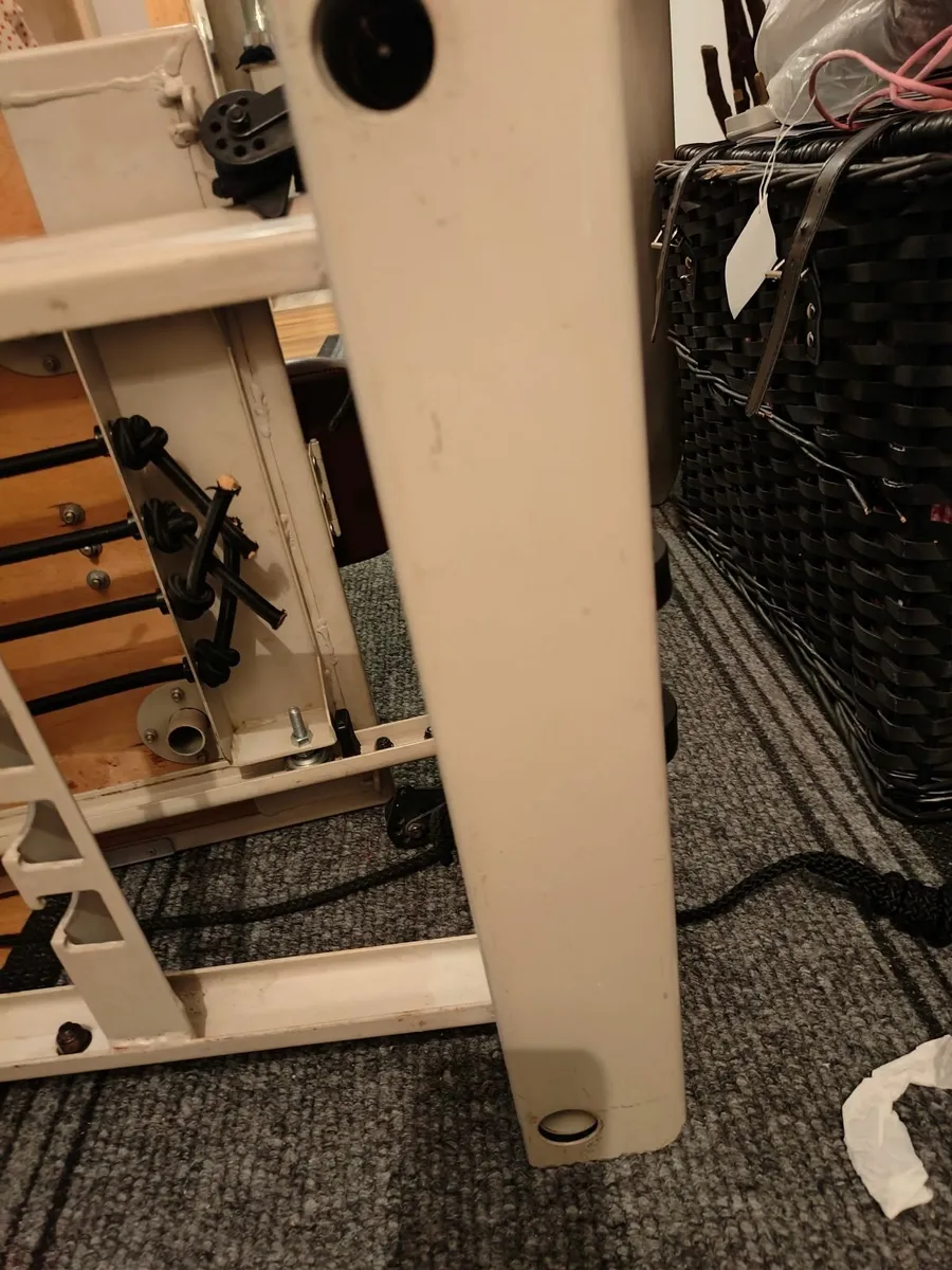 Pilates Reformer - Image 1