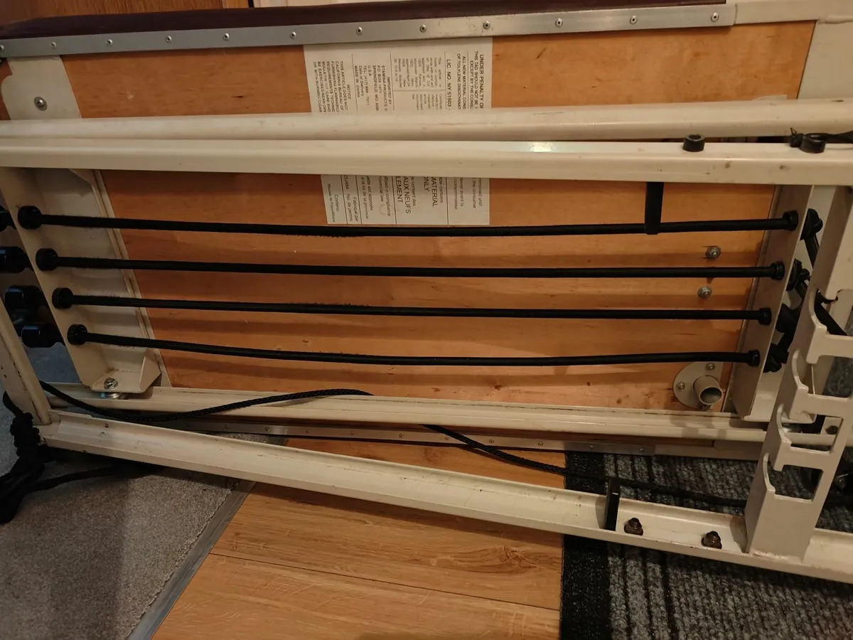 Pilates Reformer - Image 2